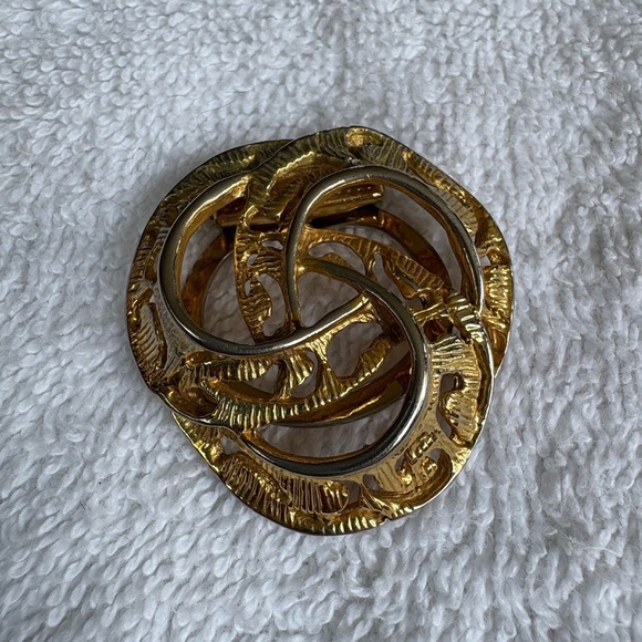 Vintage Gold Tone Ornate Scarf Ring / Slide Unisex - Picture 5 of 9